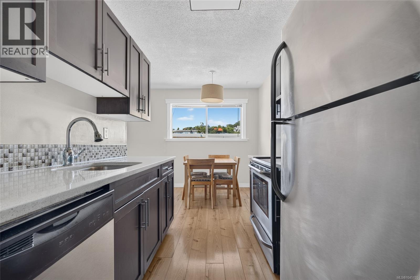 313 3277 Glasgow Avenue, Saanich
