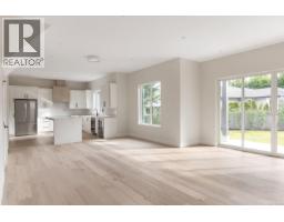 Pantry - 2295 Adela Pl, Sidney, BC V8L1R2 Photo 10