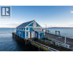 2295 Adela Pl, Sidney, BC V8L1R2 Photo 45