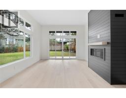 Bedroom - 2293 Adela Pl, Sidney, BC V8L1R2 Photo 10