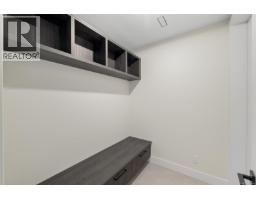 2293 Adela Pl, Sidney, BC V8L1R2 Photo 19