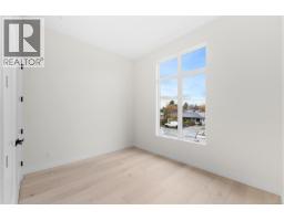 2293 Adela Pl, Sidney, BC V8L1R2 Photo 27