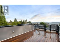 2293 Adela Pl, Sidney, BC V8L1R2 Photo 31