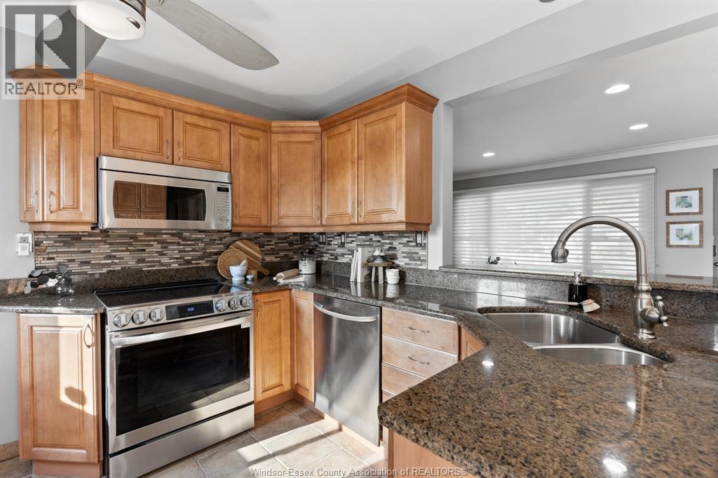 462 DORMAR DRIVE - 18