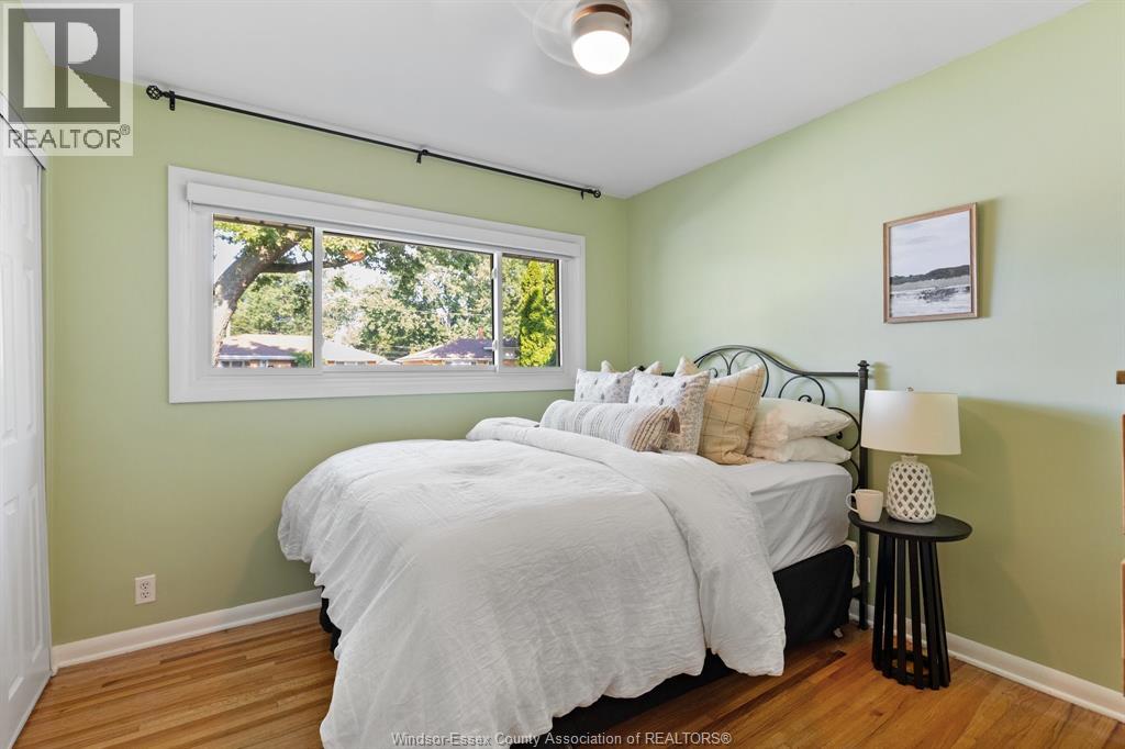 462 DORMAR DRIVE - 21