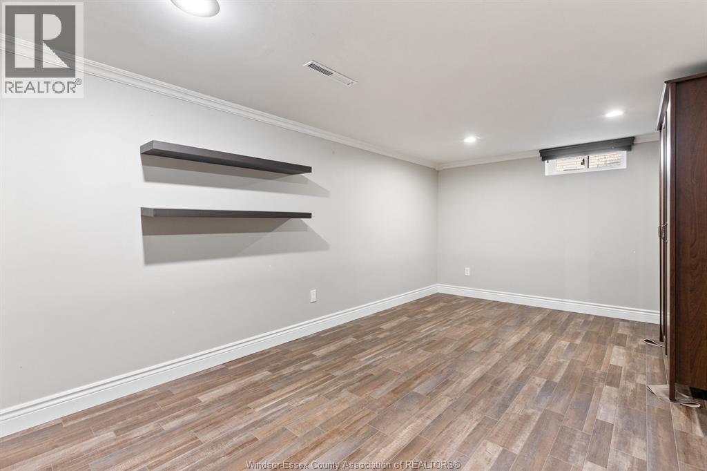 462 DORMAR DRIVE - 28