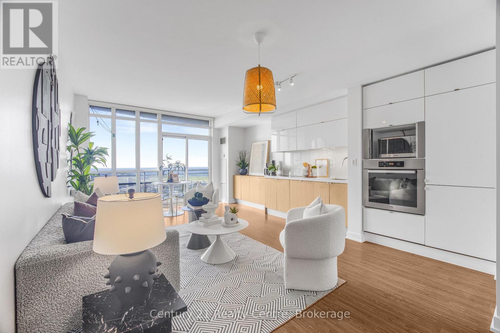 #3307 21 ICEBOAT TERRACE - 12