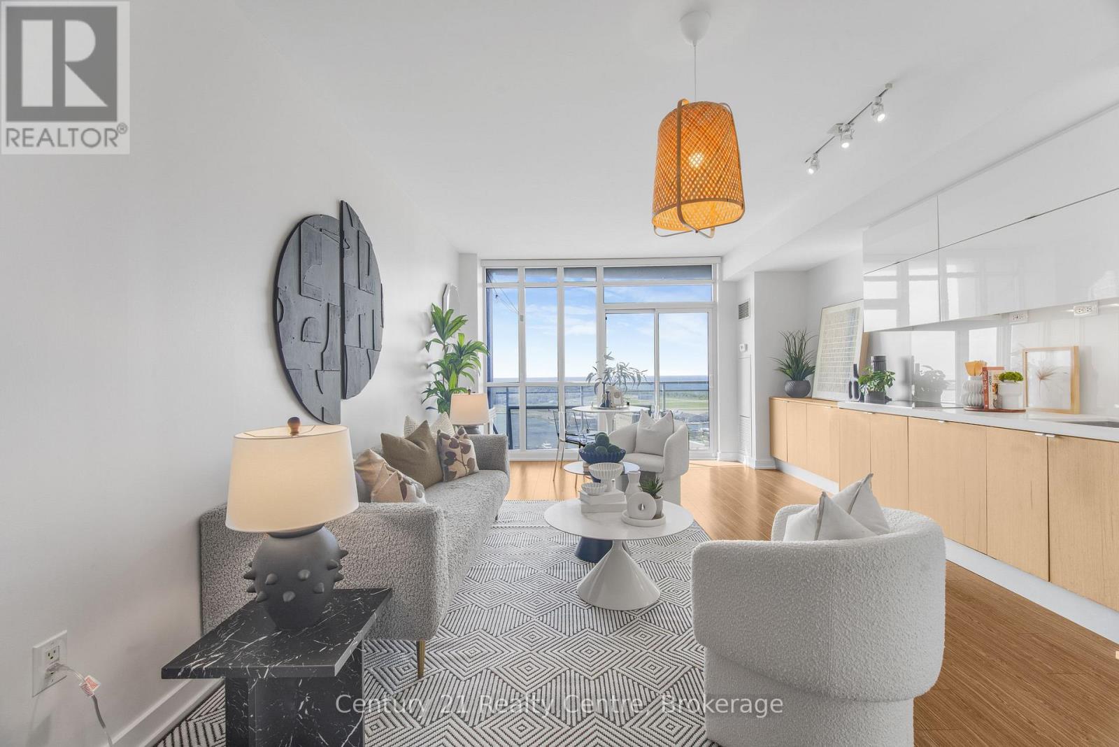 #3307 21 ICEBOAT TERRACE - Image 13