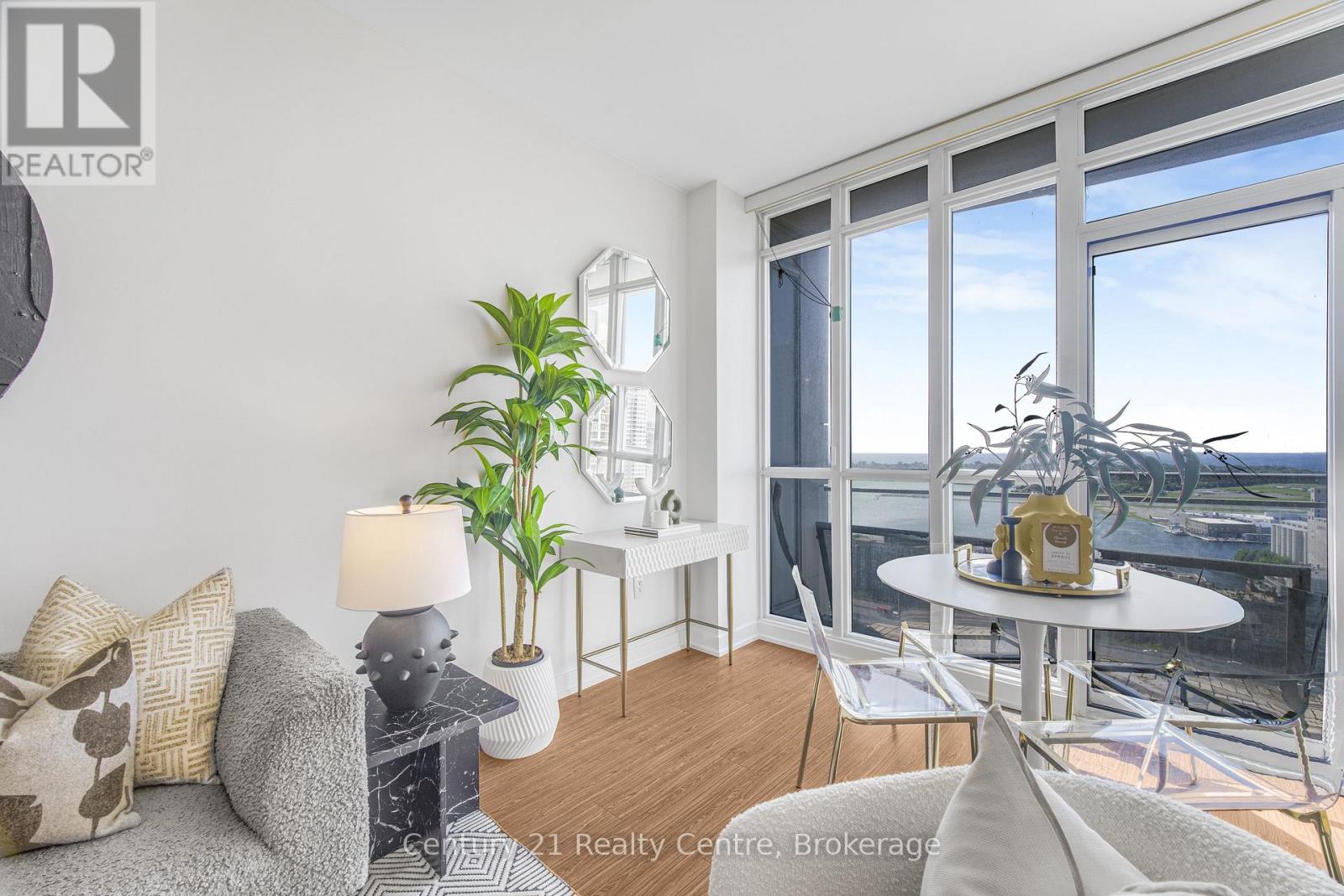#3307 21 ICEBOAT TERRACE - Image 16