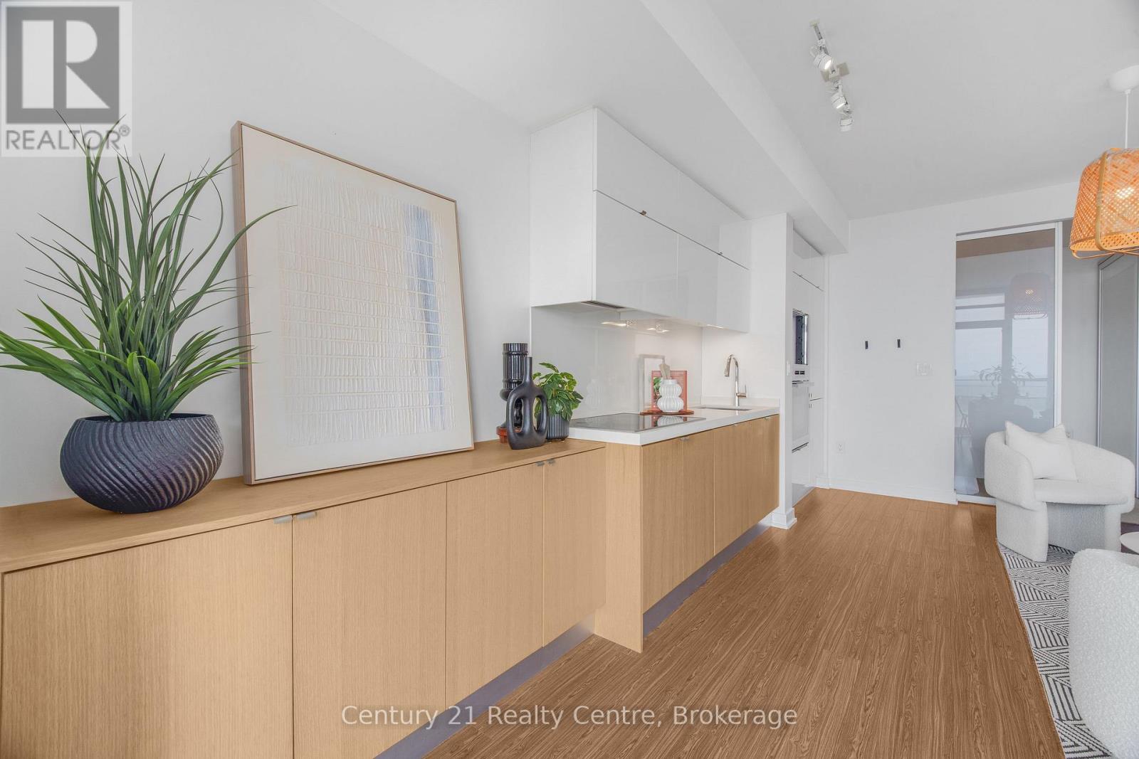 #3307 21 ICEBOAT TERRACE - Image 19