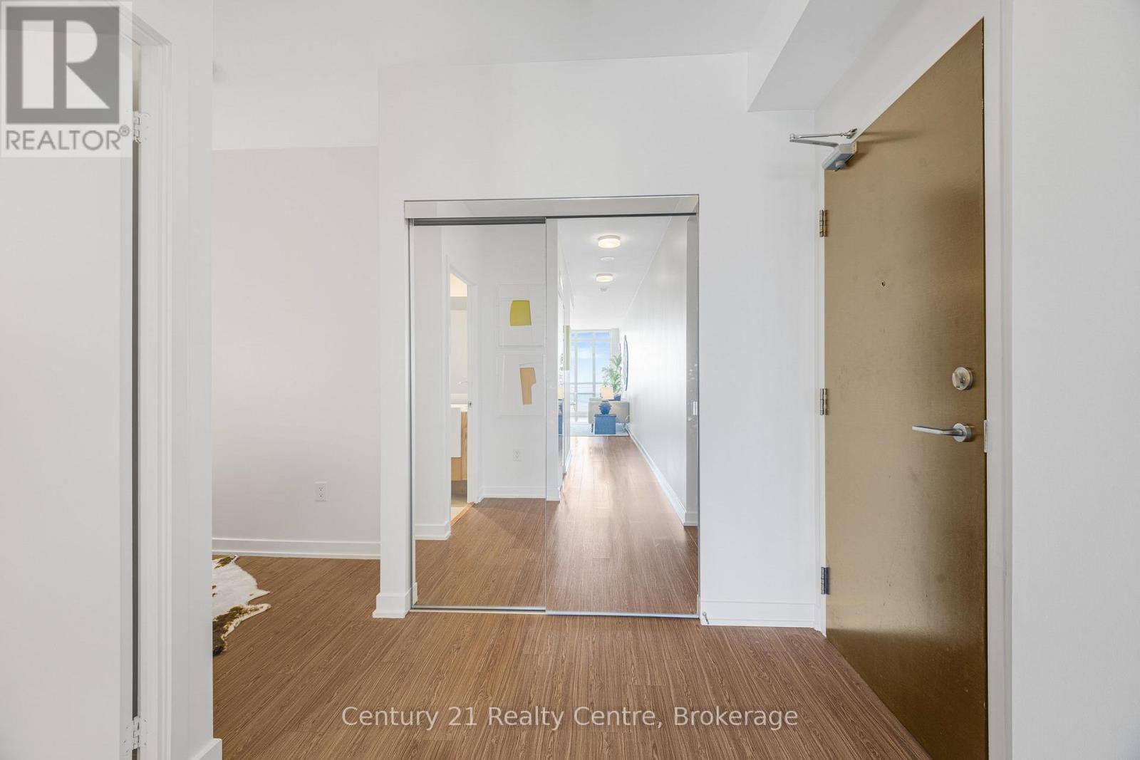 #3307 21 ICEBOAT TERRACE - Image 4