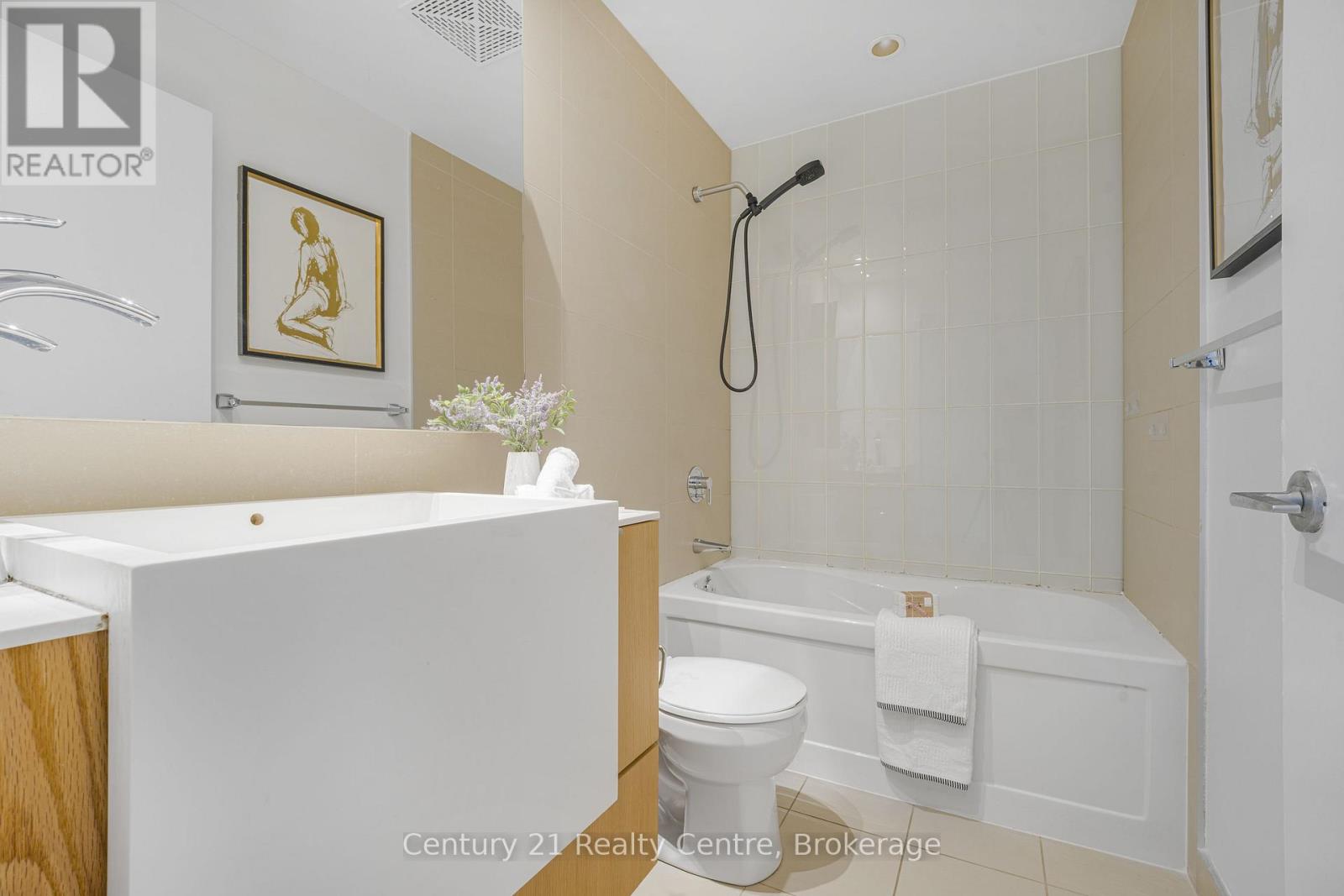 #3307 21 ICEBOAT TERRACE - Image 7
