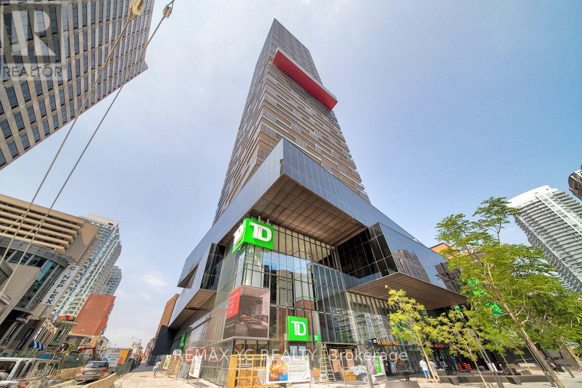 Photo of 8 Eglinton Avenue