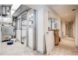 1184 Eglinton Avenue W, Toronto, ON M6C2E3 Photo 35