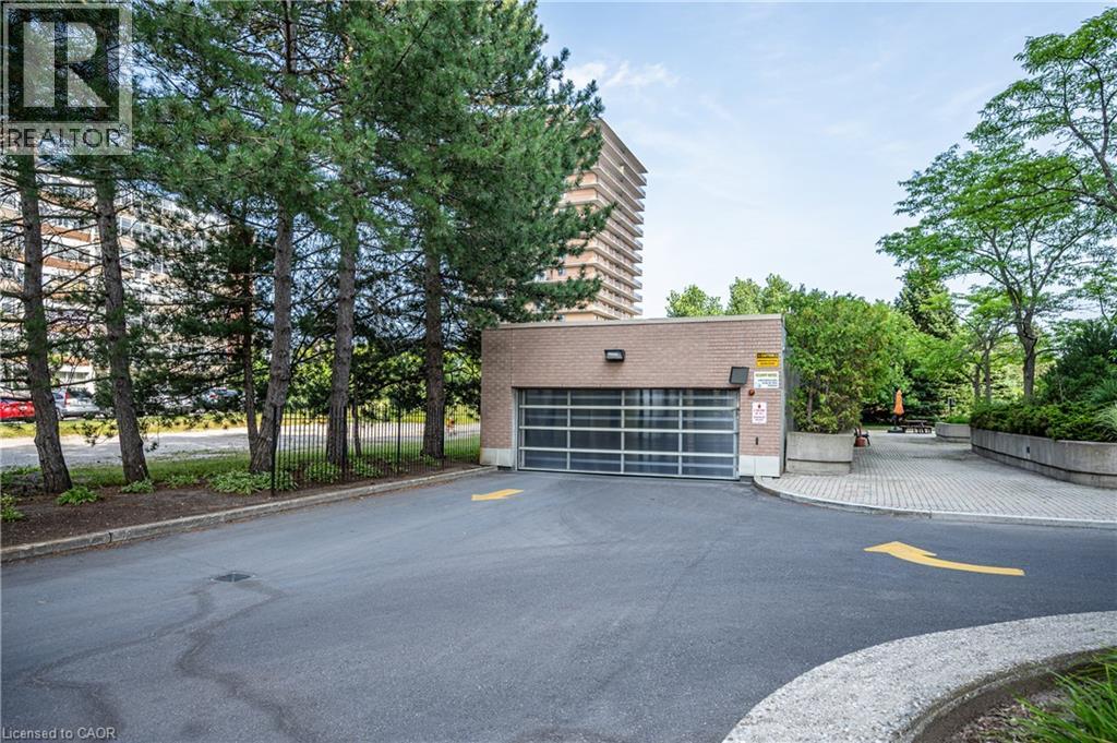 265 WESTCOURT Place Unit# 807 — photo 3