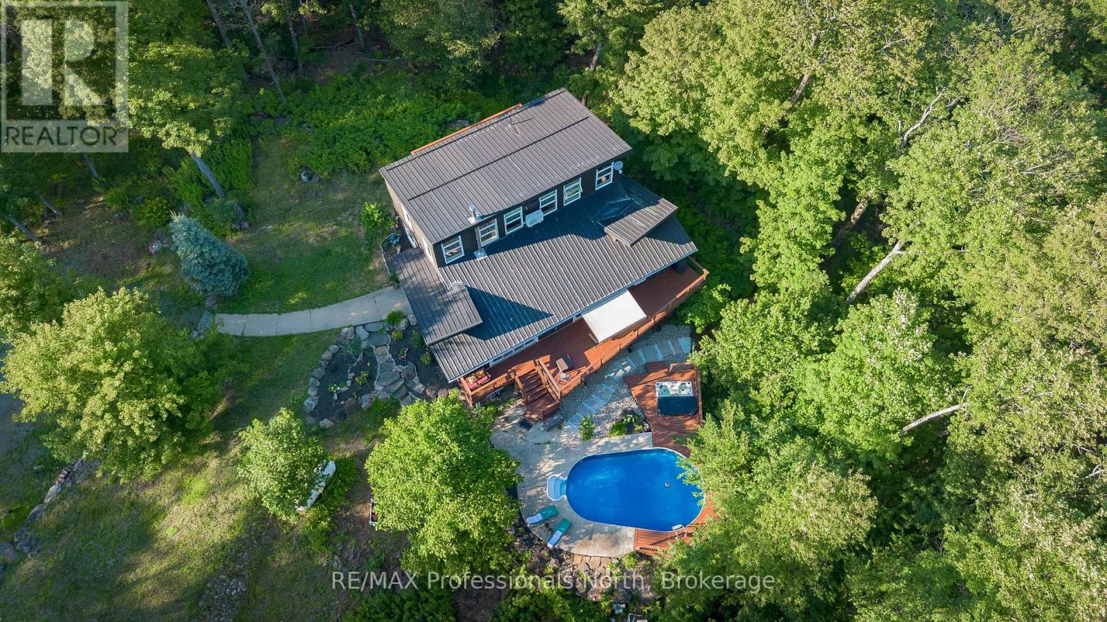 1756 BRUNEL ROAD - 2
