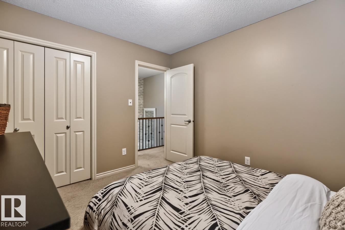 931 REGENCY DR - Image 27
