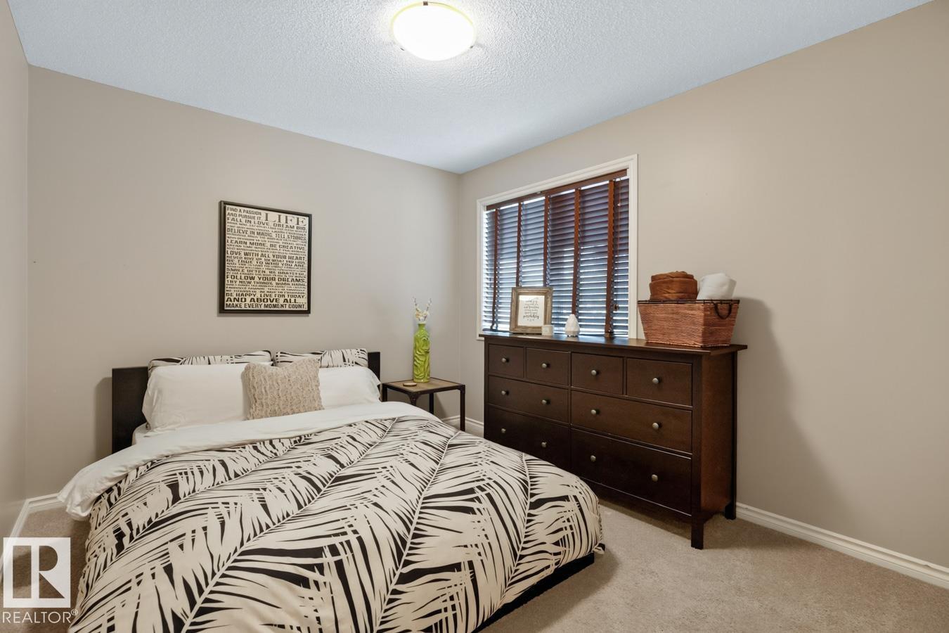 931 REGENCY DR - 26