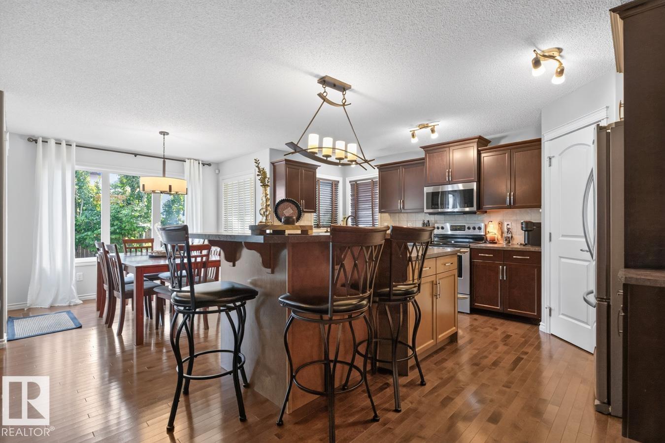 931 REGENCY DR - Image 4