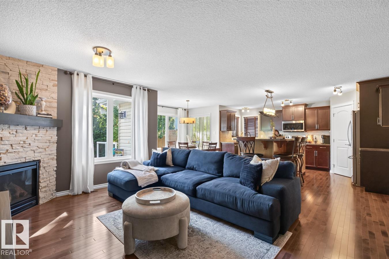 931 REGENCY DR - Image 12