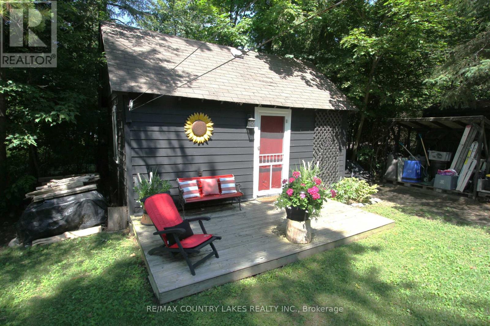 31 HILLCREST AVENUE - 38