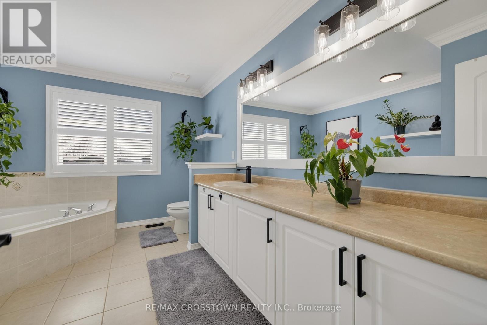 2197 BATTERS LOOP - Image 28