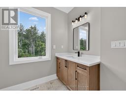 Upper - 929 7th Line, Innisfil, ON L9S4G1 Photo 21