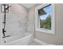 Upper - 929 7th Line, Innisfil, ON L9S4G1 Photo 24