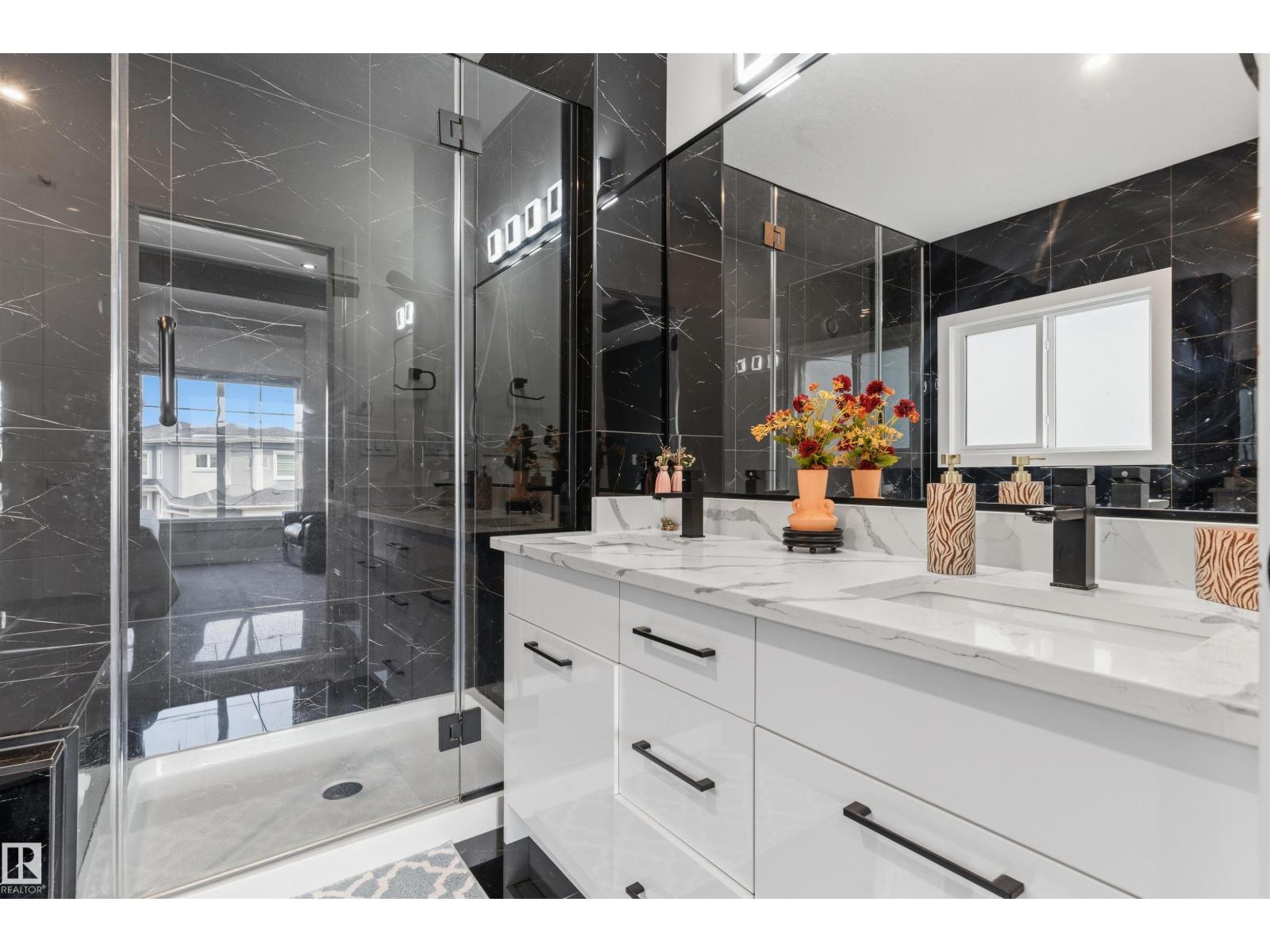 1809 18A AV NW - Image 33
