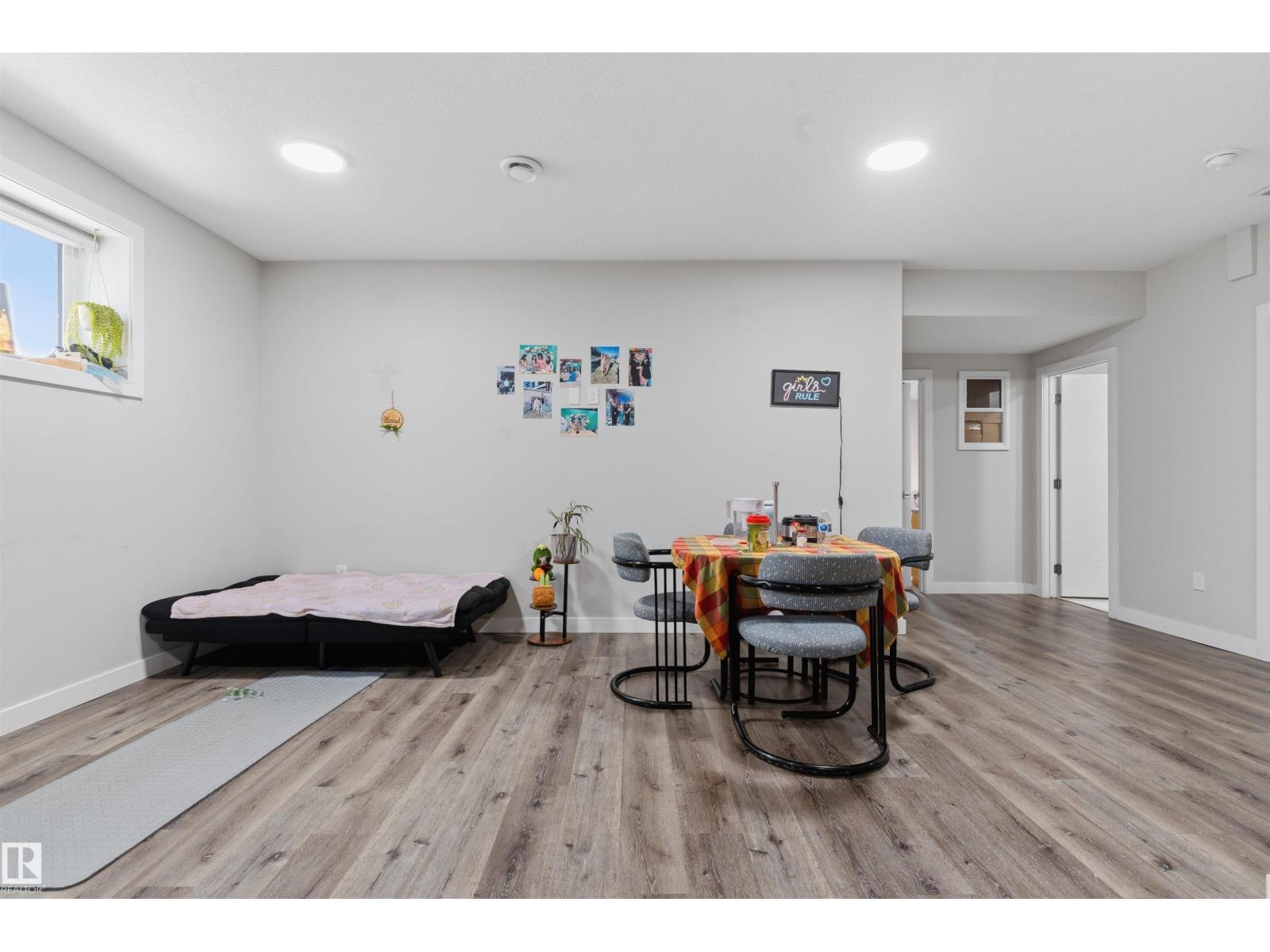1809 18A AV NW - 36