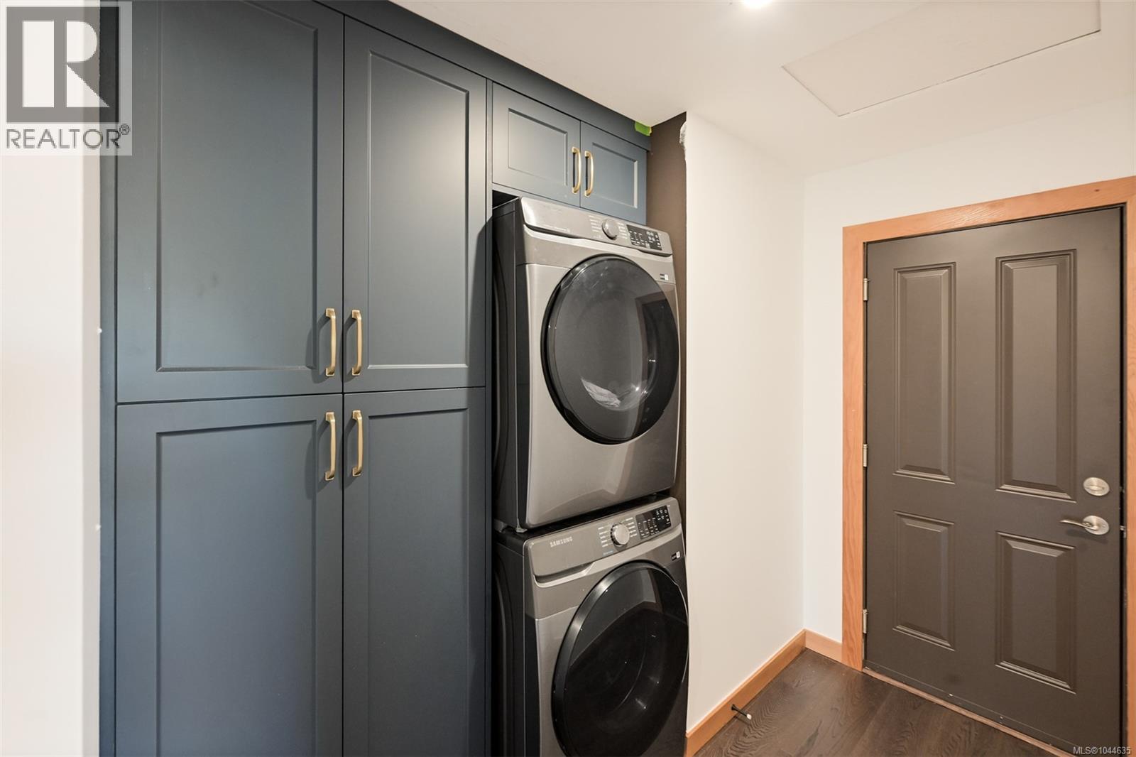 1629 Kristin Way - 38