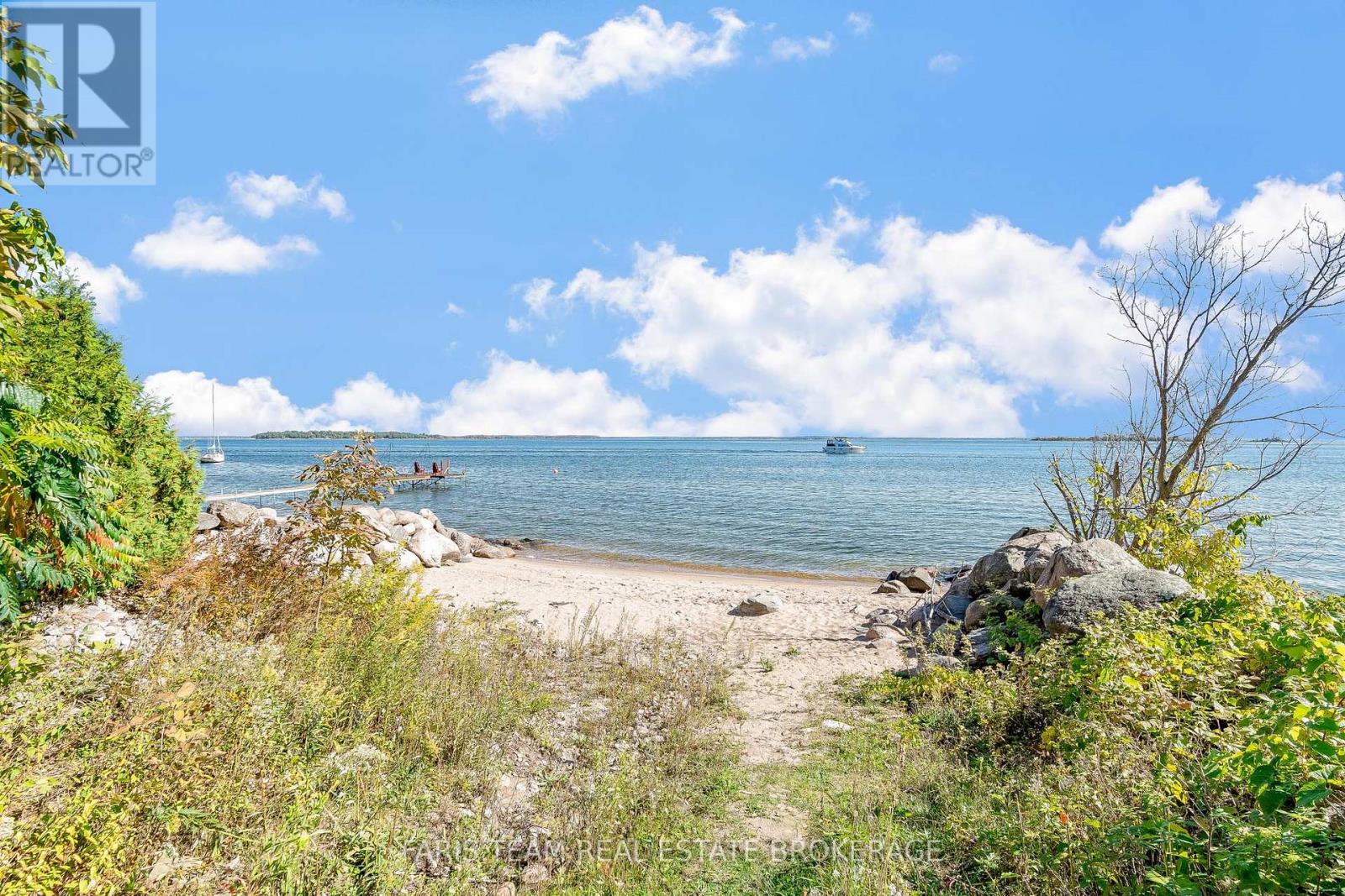 1720 TAY POINT ROAD - 34