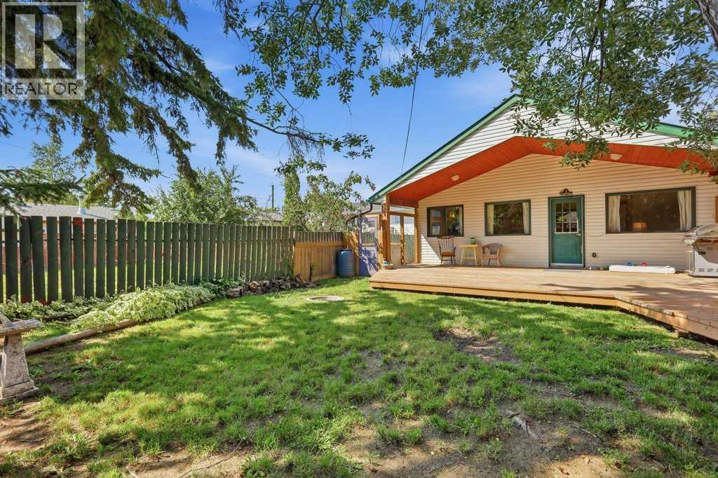 5127 50 A Avenue - Image 39