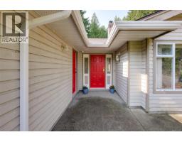 Bedroom - 2370 Larsen Rd, Shawnigan Lake, BC V8H2E7 Photo 7