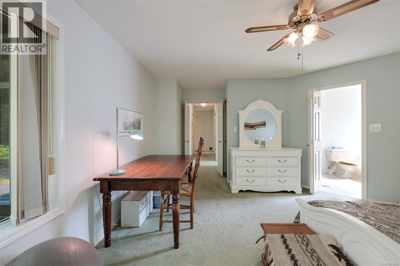 2370 Larsen Rd - 40