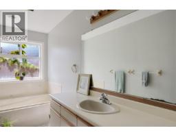 2370 Larsen Rd, Shawnigan Lake, BC V8H2E7 Photo 44
