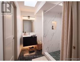 208 Anastasia Terrace, Mississauga, ON L5B3A6 Photo 22