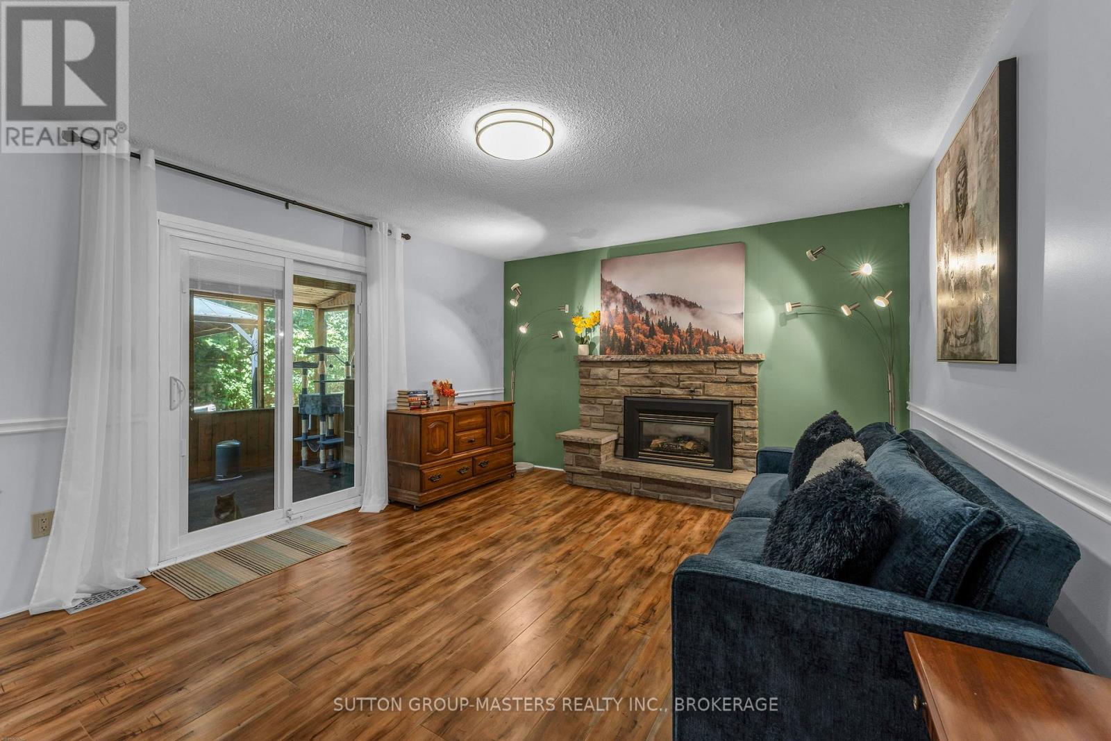 715 COLLINS BAY ROAD - 16
