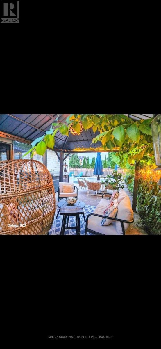 715 COLLINS BAY ROAD - 42