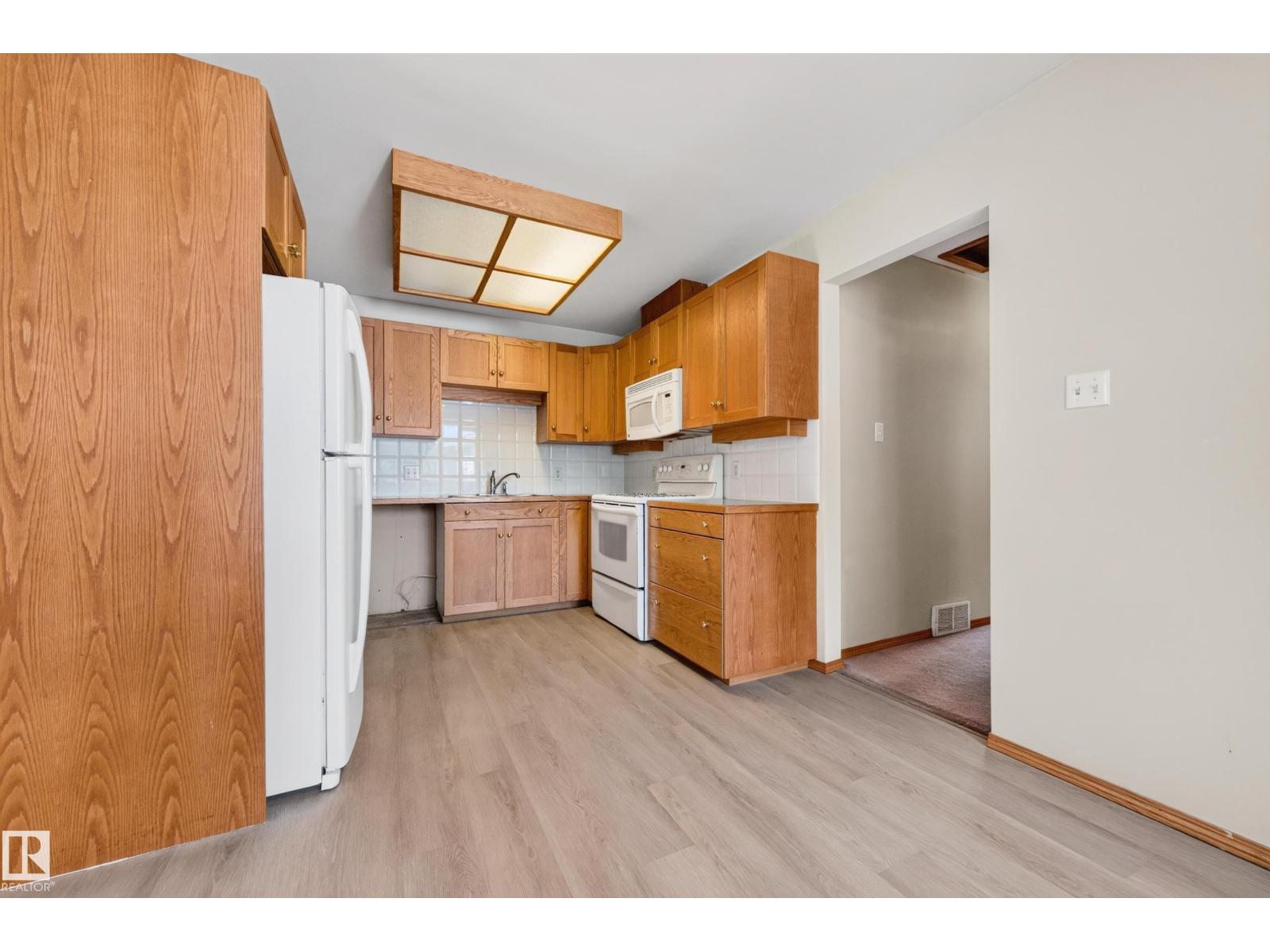 5 Melrose CR - Image 26