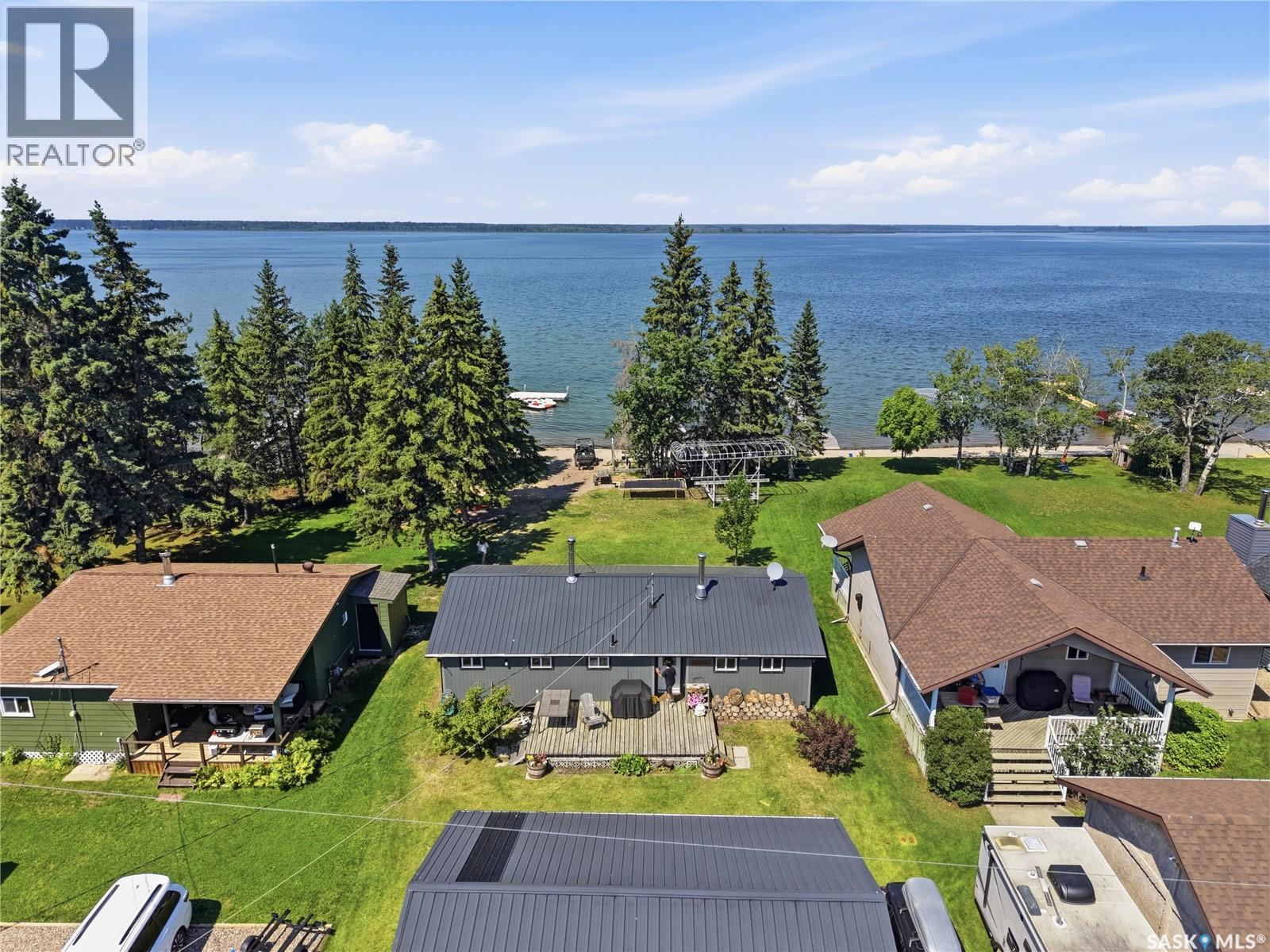 7 Mathews CRESCENT - 64