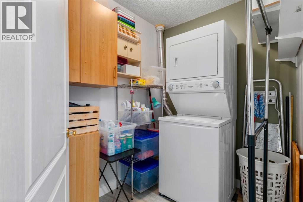 #105 5435 Lakeshore Dr, - 10
