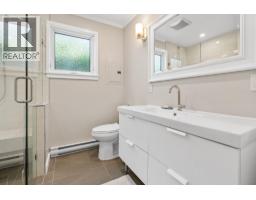 1216 Pinewood Crescent, North Vancouver, BC V7P1E9 Photo 19
