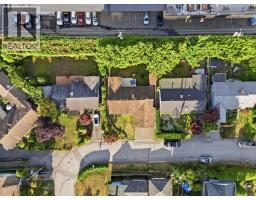 1216 Pinewood Crescent, North Vancouver, BC V7P1E9 Photo 36