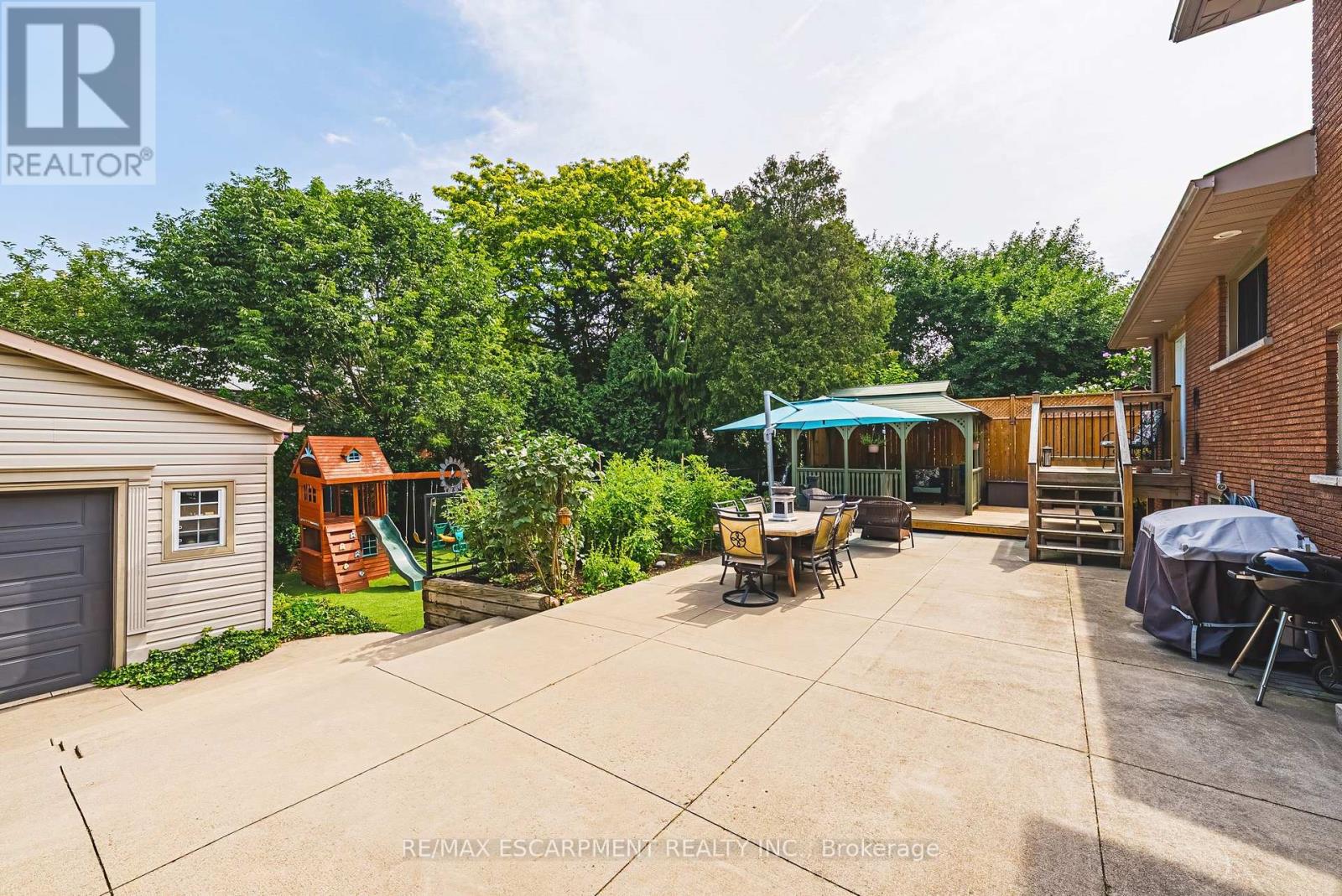 364 FENNELL AVENUE W - Image 38