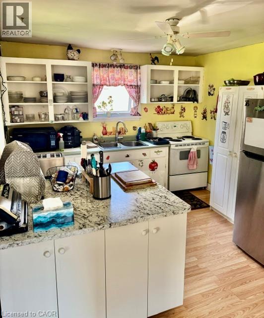 342 BARTON Street - 5