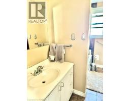 342 Barton Street, Hamilton, ON L8E2K9 Photo 6