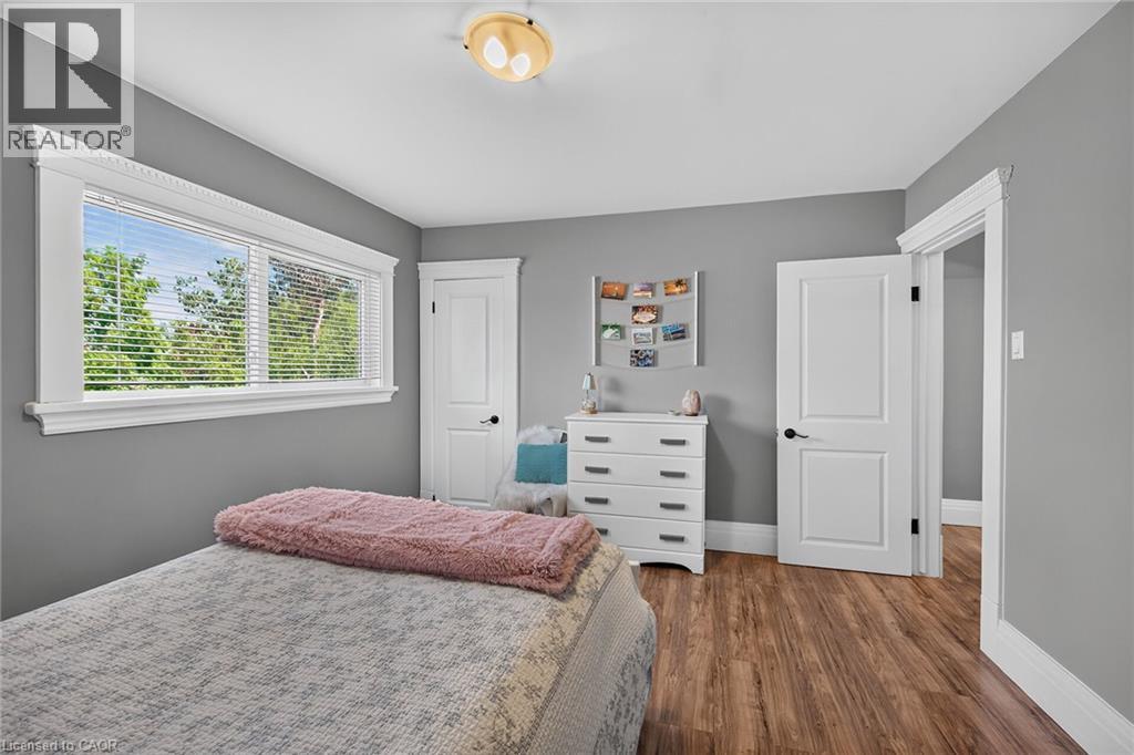 109 HODGKINS Avenue - 27