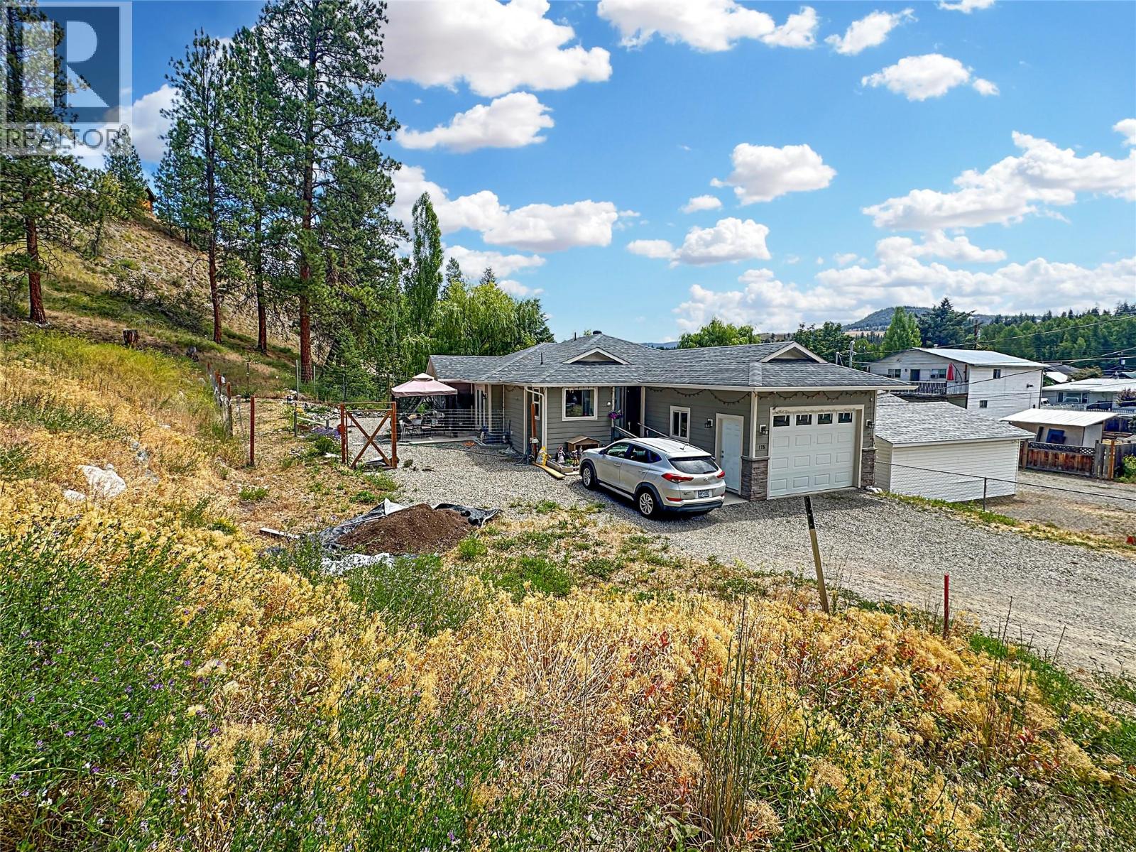 175 DOLLIE Street - 2
