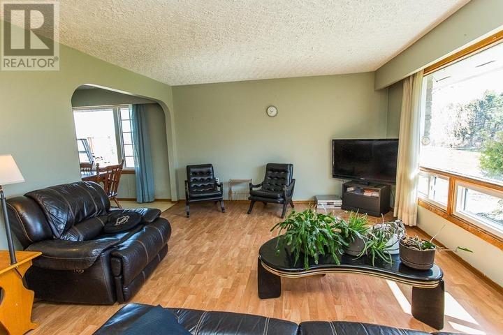 135 Jeffrey Side RD, Plummer Additional Township, Bruce Mines — photo 3